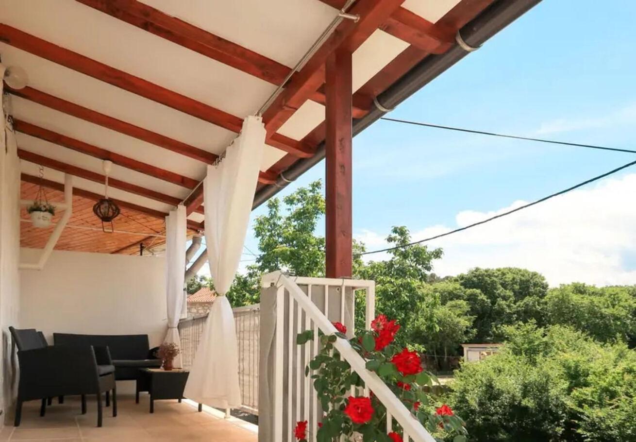 Holiday Home Ana- With Pool Kornić Esterno foto