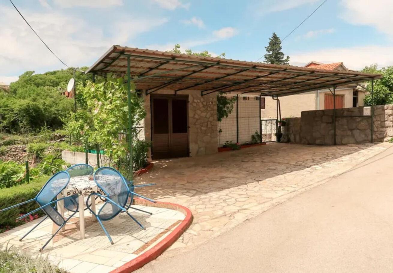 Holiday Home Ana- With Pool Kornić Esterno foto